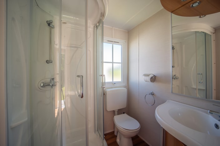 Badrum i Kneippbyns Villavagn på Gotland