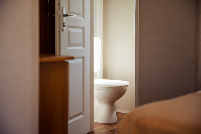 Badrum i Kneippbyns Villavagn på Gotland