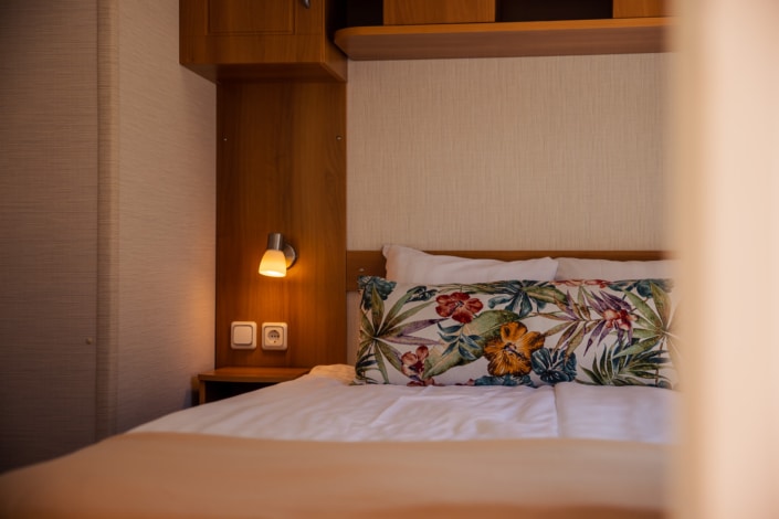 Sovrum i Kneippbyns Villavagn på Gotland